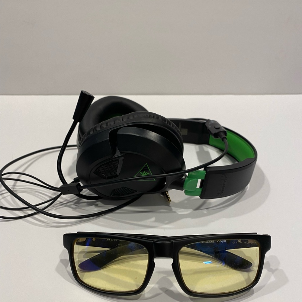 Gunnar ‘Enigma’ Gaming Glasses & Turtle Beach EarForce Recon Headset